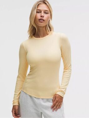 🍋 Lululemon Butter Cream Hold Tight Long Sleeve Shirt 🧈